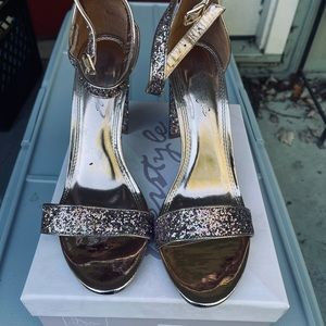 Rose gold size 11 Her style high heel sandals!